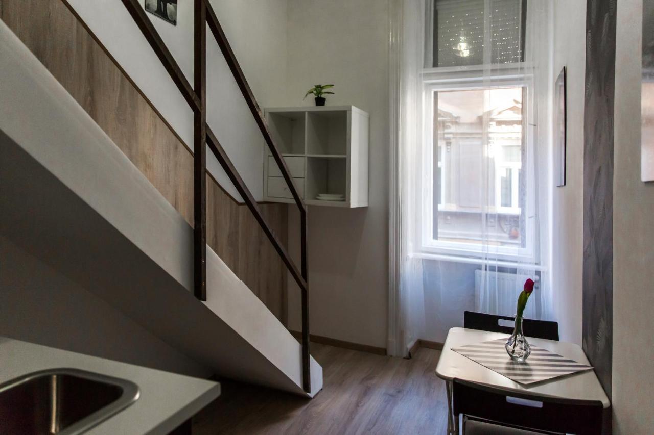 Central Budget Lofts Apartamento Budapeste Exterior foto