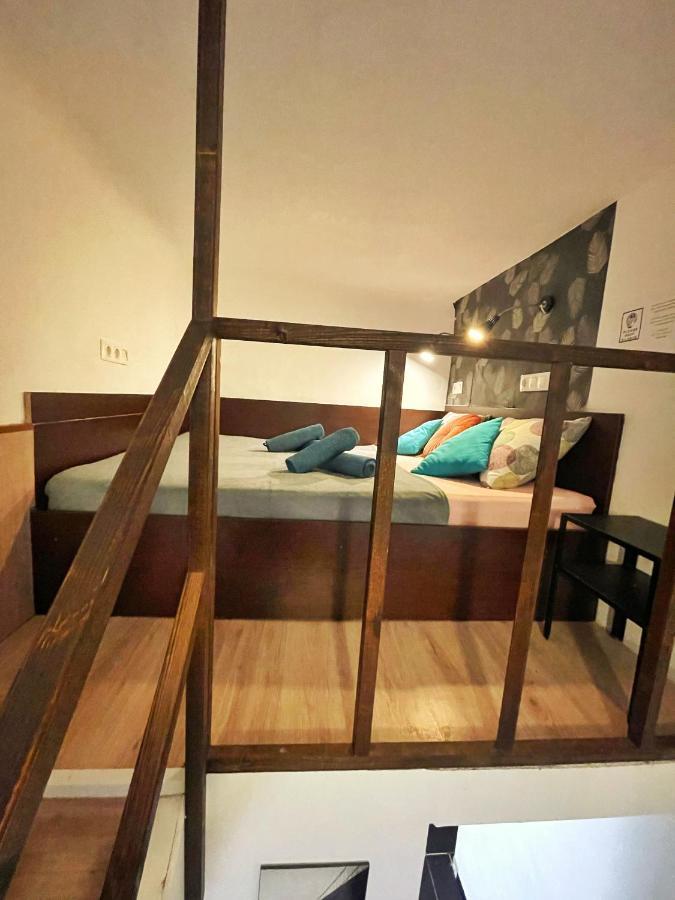 Central Budget Lofts Apartamento Budapeste Exterior foto