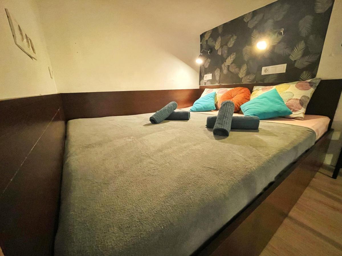Central Budget Lofts Apartamento Budapeste Exterior foto