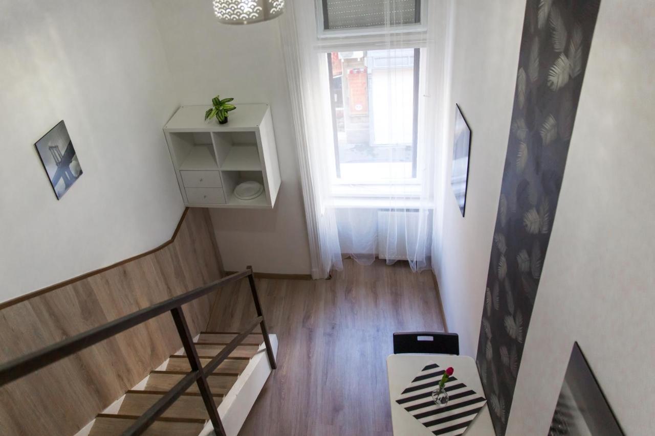 Central Budget Lofts Apartamento Budapeste Exterior foto