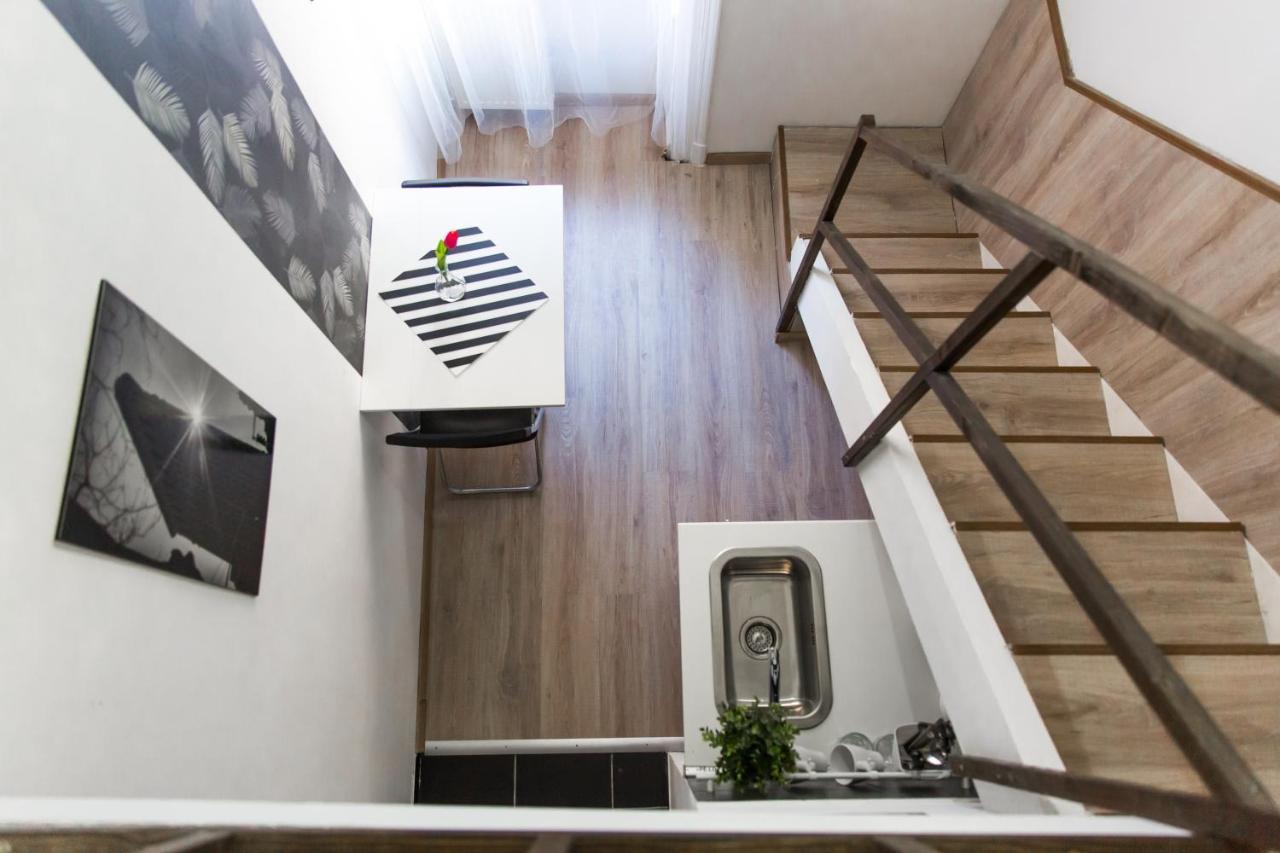 Central Budget Lofts Apartamento Budapeste Exterior foto