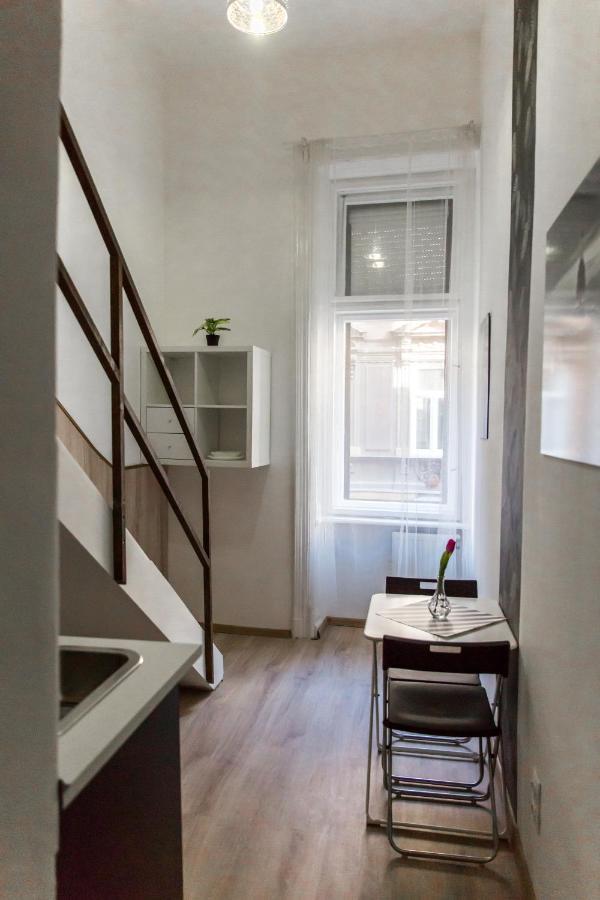 Central Budget Lofts Apartamento Budapeste Exterior foto
